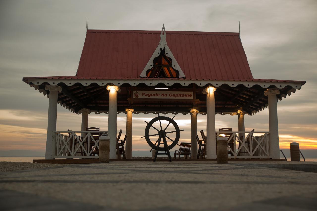Moulin Sur Mer Beach Resort 몽트루이 외부 사진