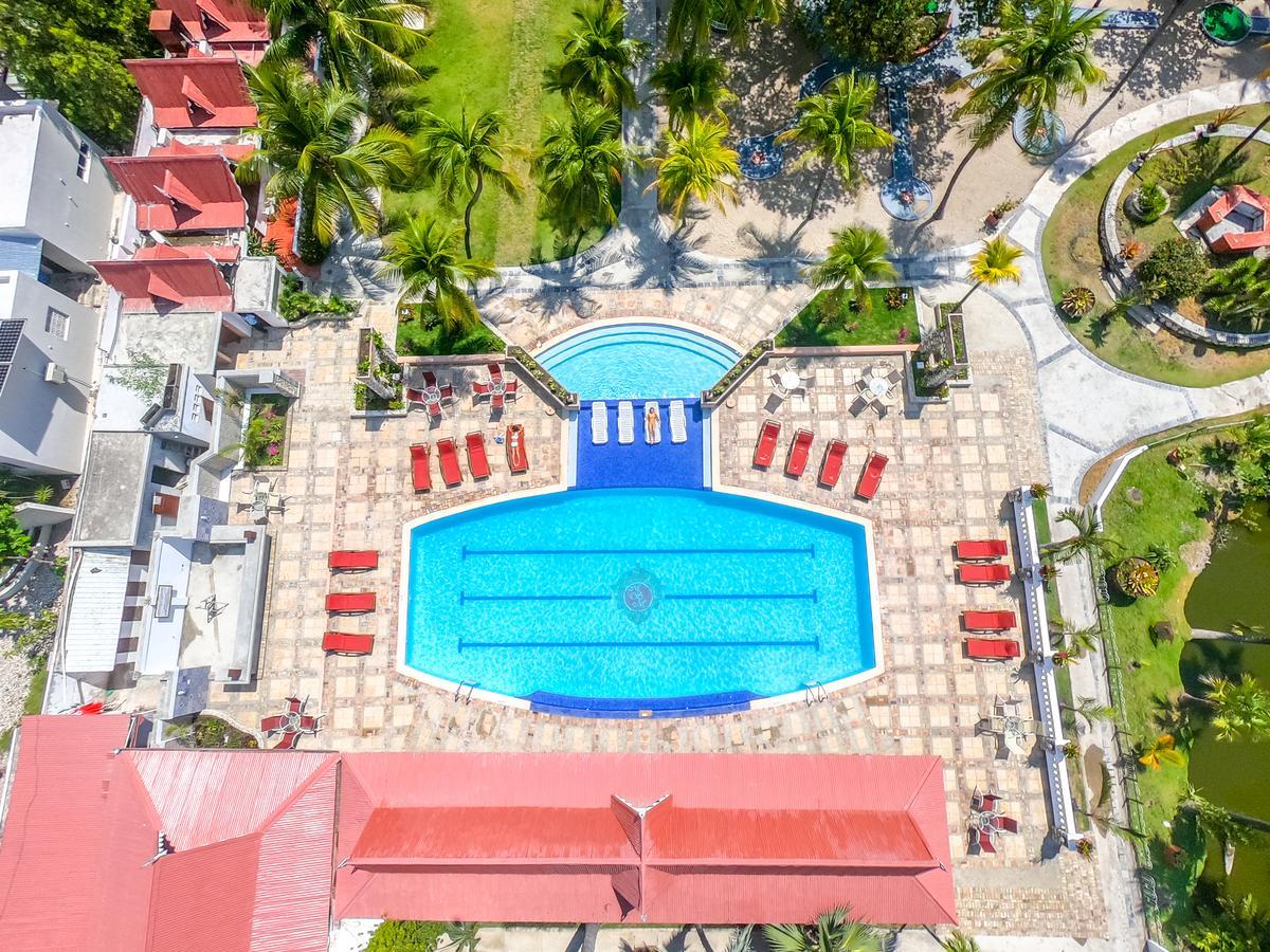 Moulin Sur Mer Beach Resort 몽트루이 외부 사진