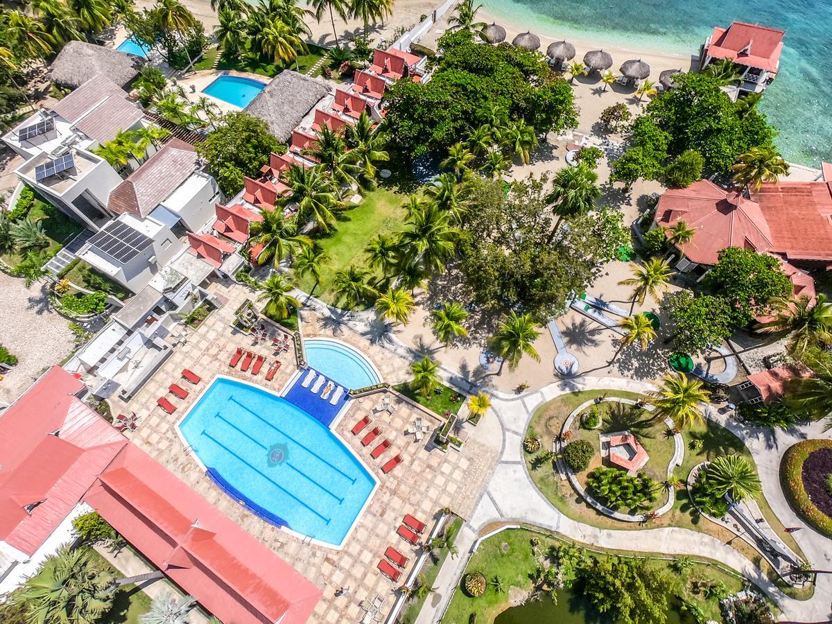 Moulin Sur Mer Beach Resort 몽트루이 외부 사진